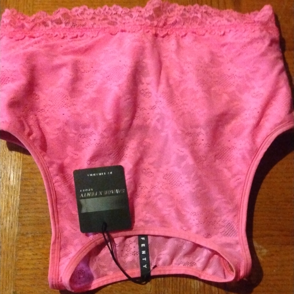 Savage X Fenty Pink Lace Bra